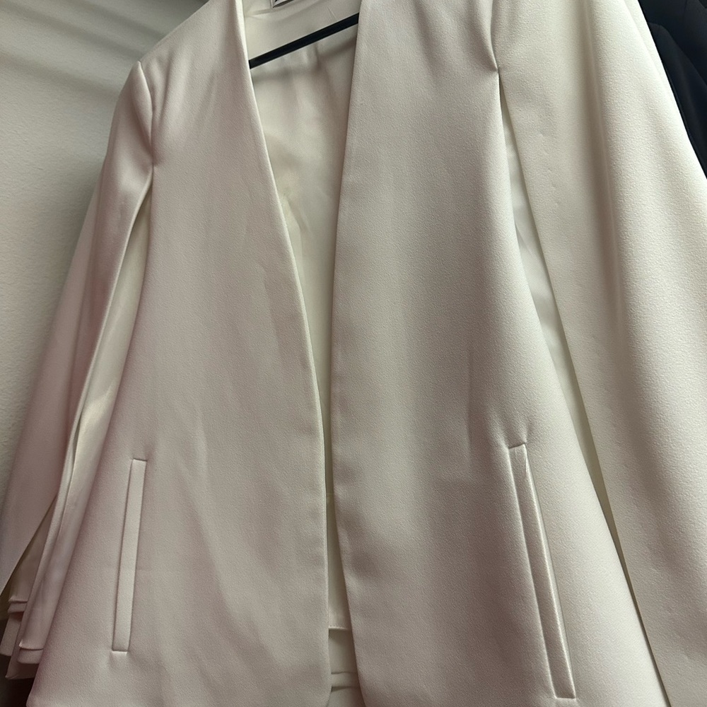 Zara White Cape Blazer Gem